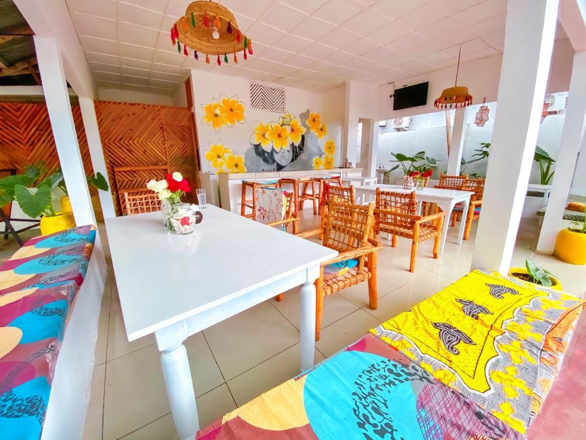 Papaya Guest House Nungwi Bagian luar foto