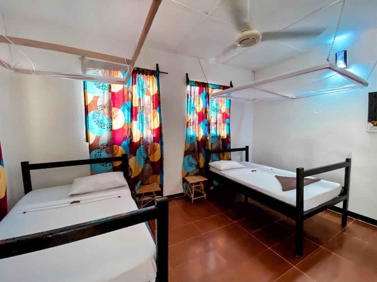 Papaya Guest House Nungwi Bagian luar foto